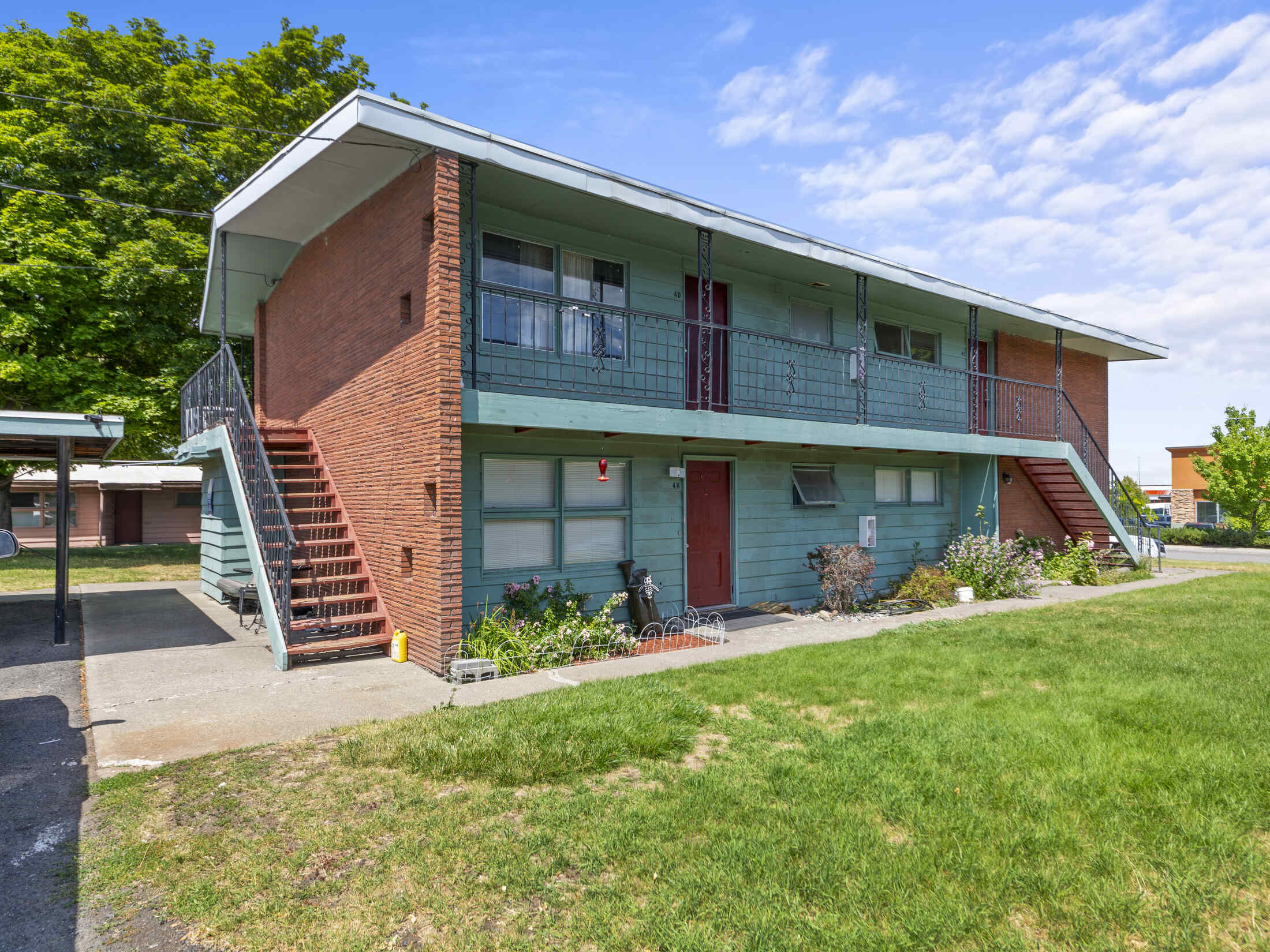 Oasis Apartments